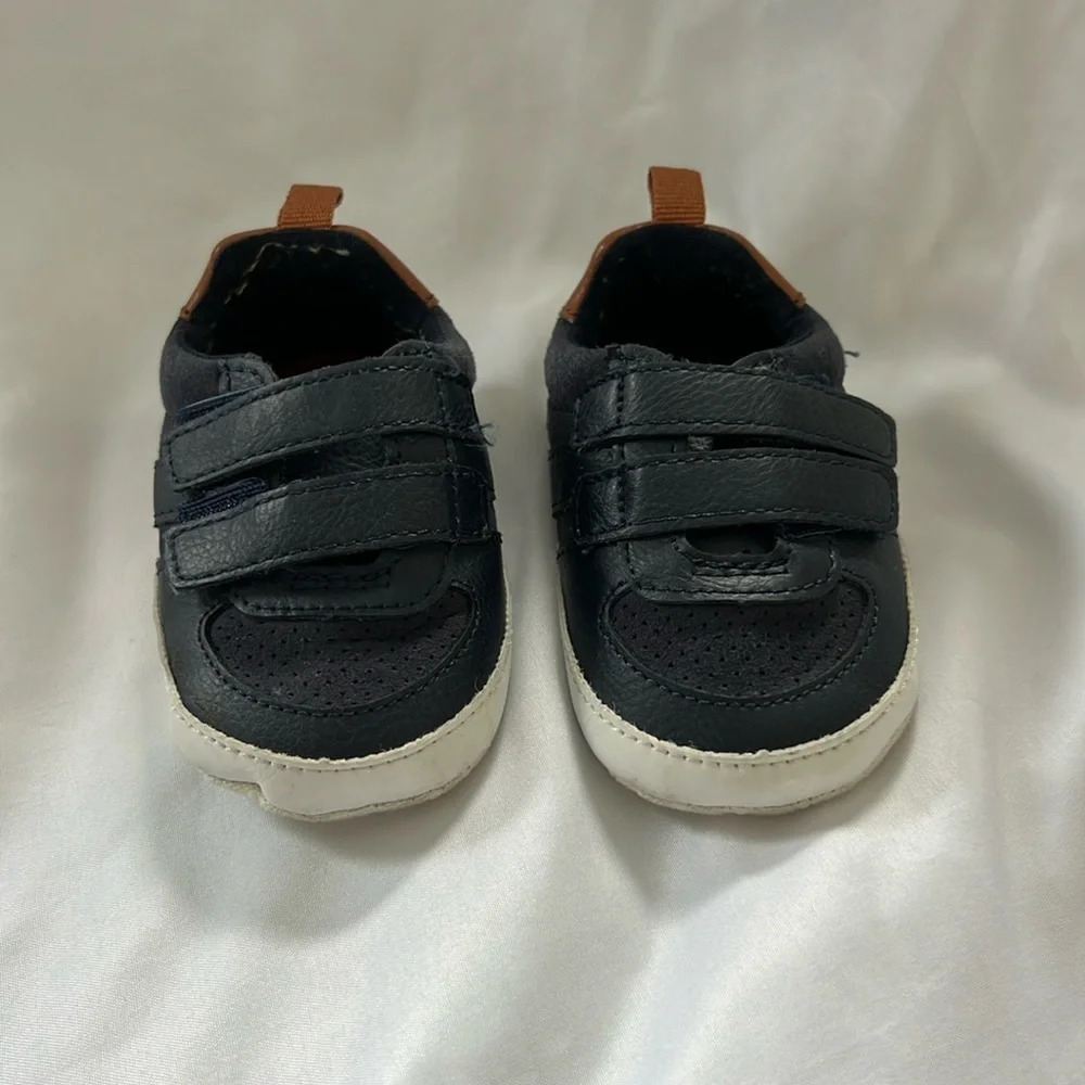 Old Navy Double Strap Baby Sneakers 6-12M